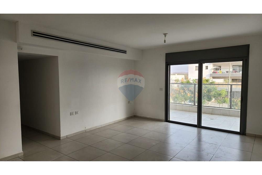 Apartment for Sale in חריש - Image 3