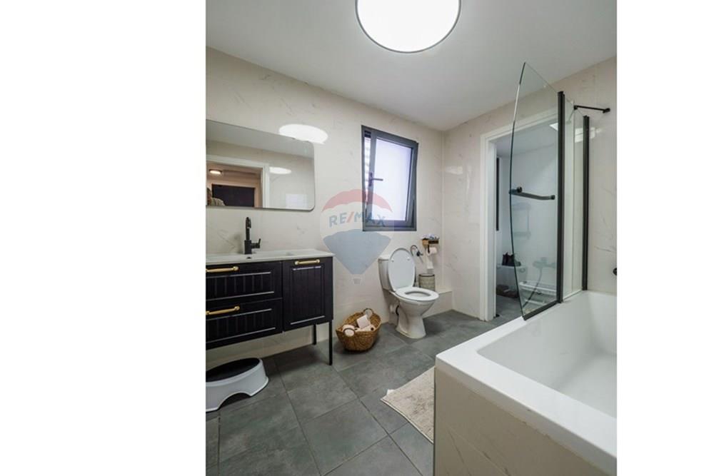 Apartment for Sale in Nahariya - Image 6