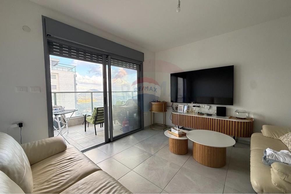 Apartment for Sale in נוף הגליל - Image 2