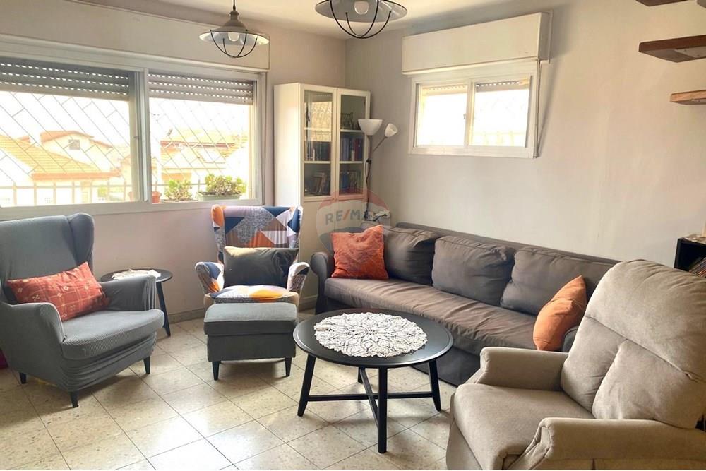 Apartment for Sale in Jerusalem - Image 2