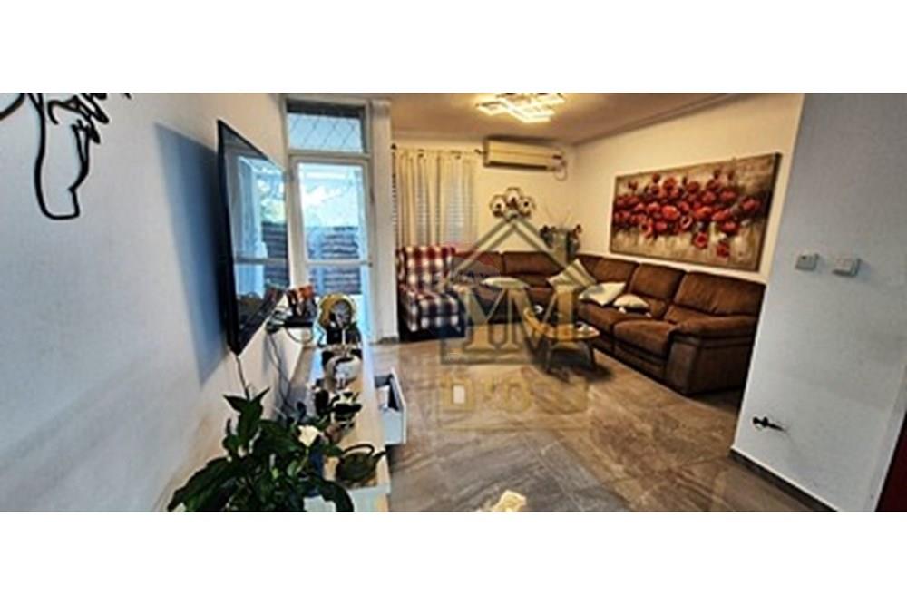 Apartment for Sale in יקנעם עילית - Image 6