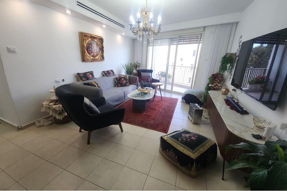 Apartment for Sale in Haifa - Image 4