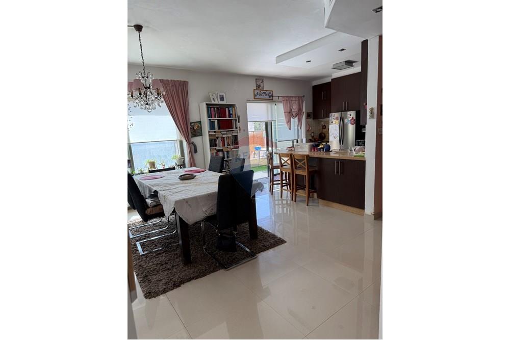 Apartment for Sale in Jerusalem - Image 1