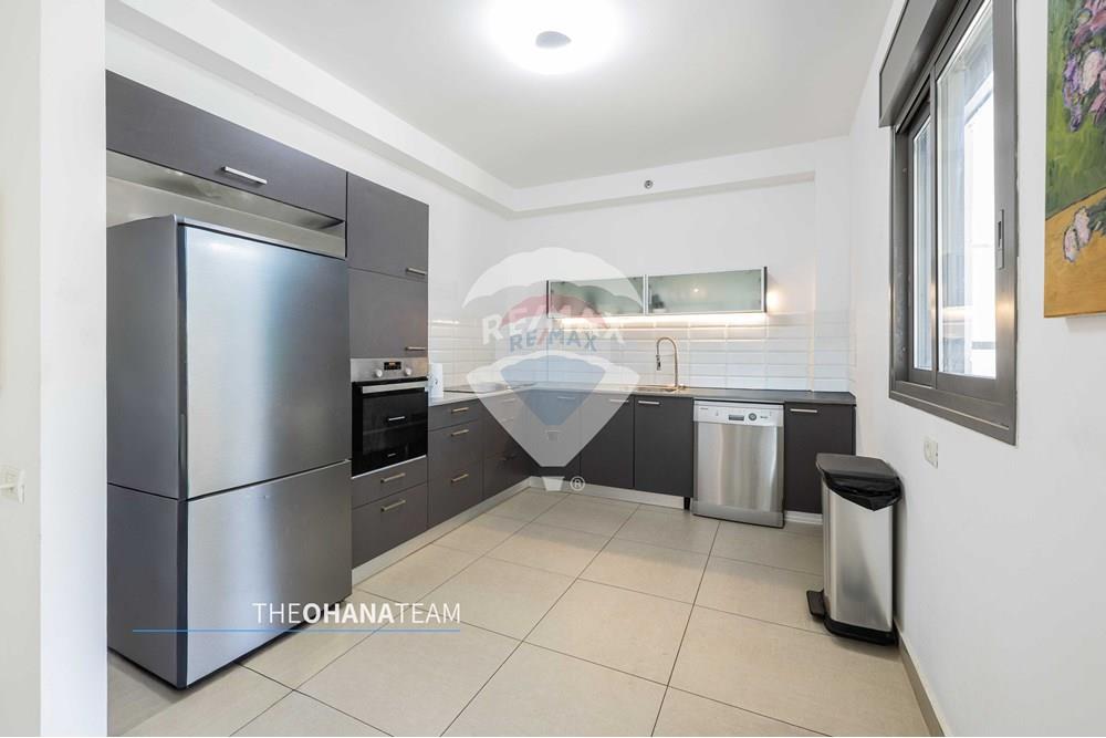 Apartment for Sale in Netanya - Image 2