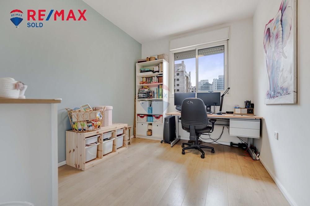 Apartment for Sale in Petah Tikva - Image 7