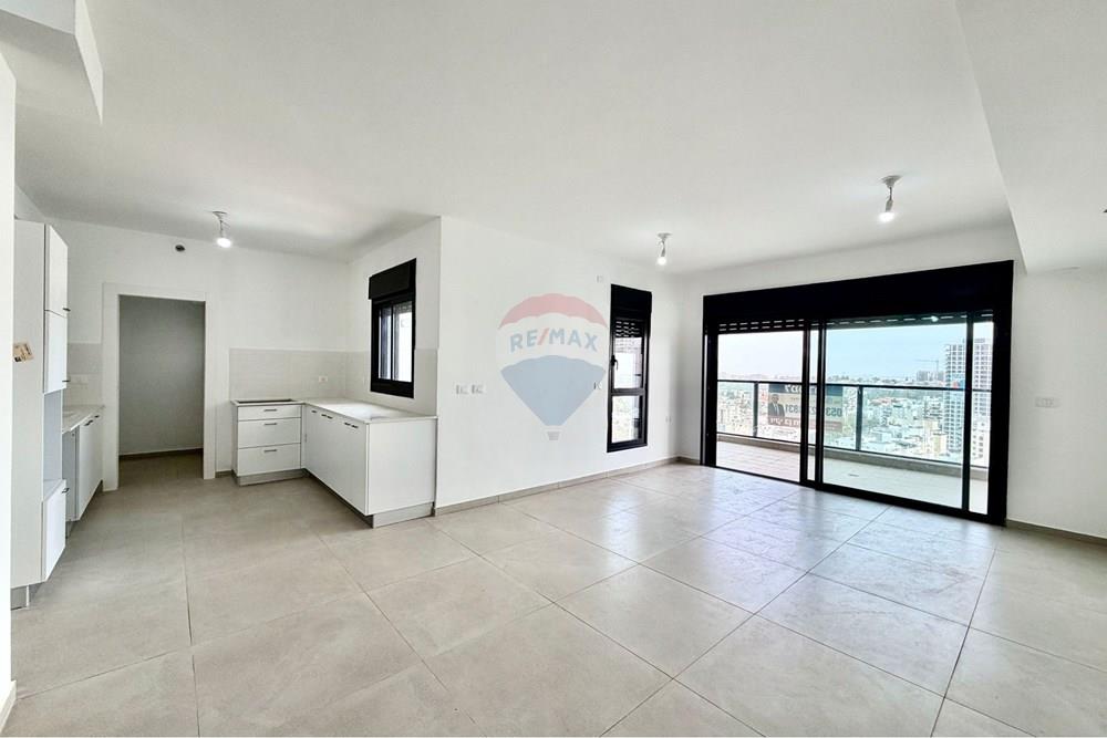 Apartment for Sale in Netanya - Image 1