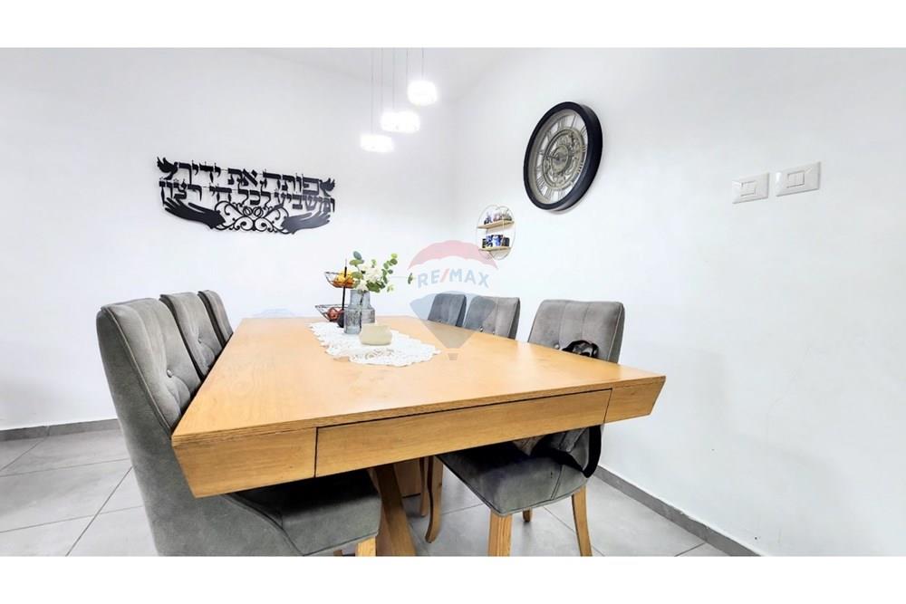 Apartment for Sale in מעלות - Image 4