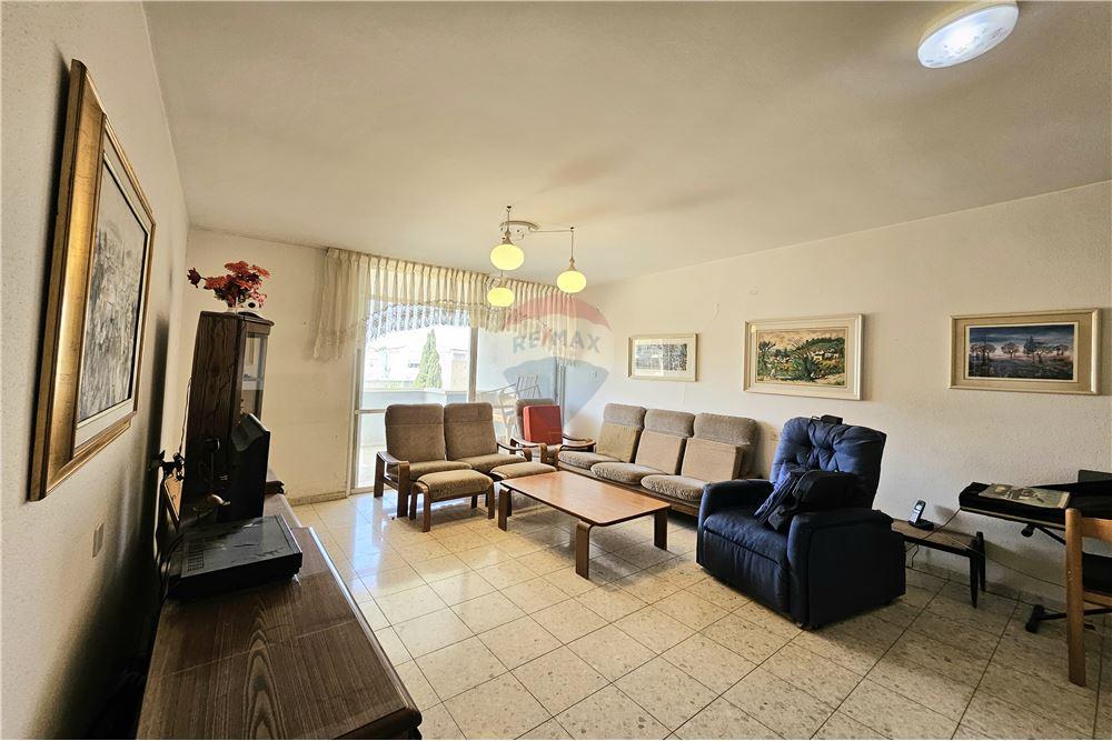 Apartment for Sale in Afula - Image 6