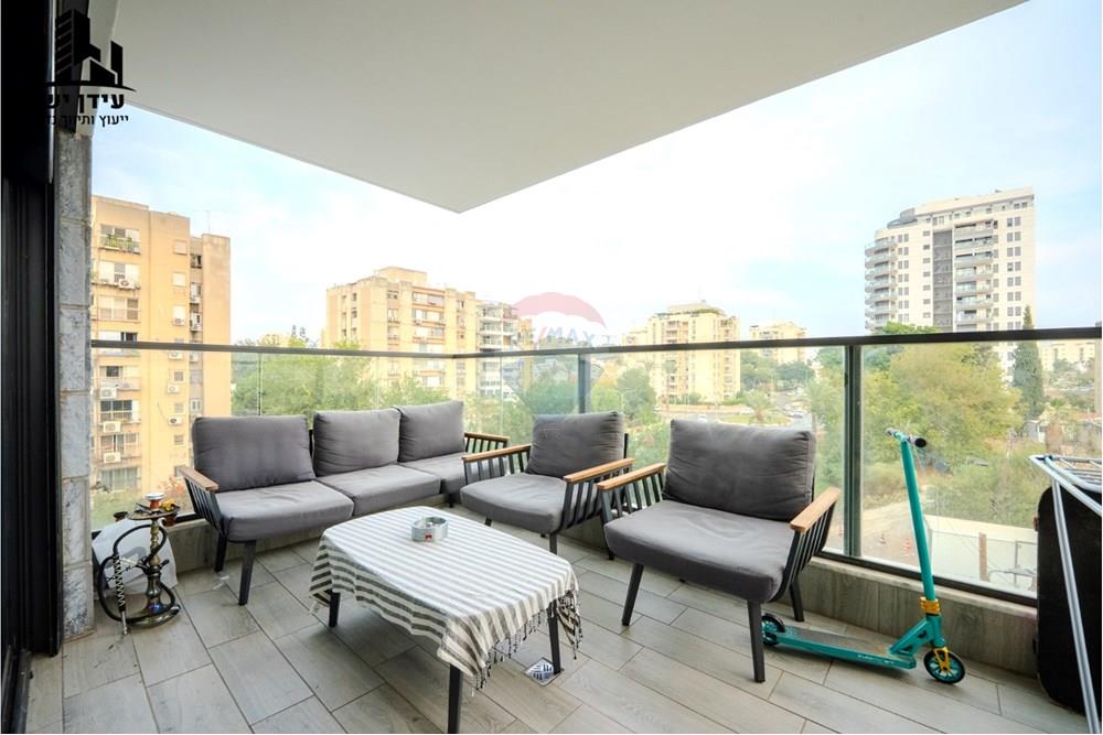 Apartment for Sale in Tel Aviv - Image 5