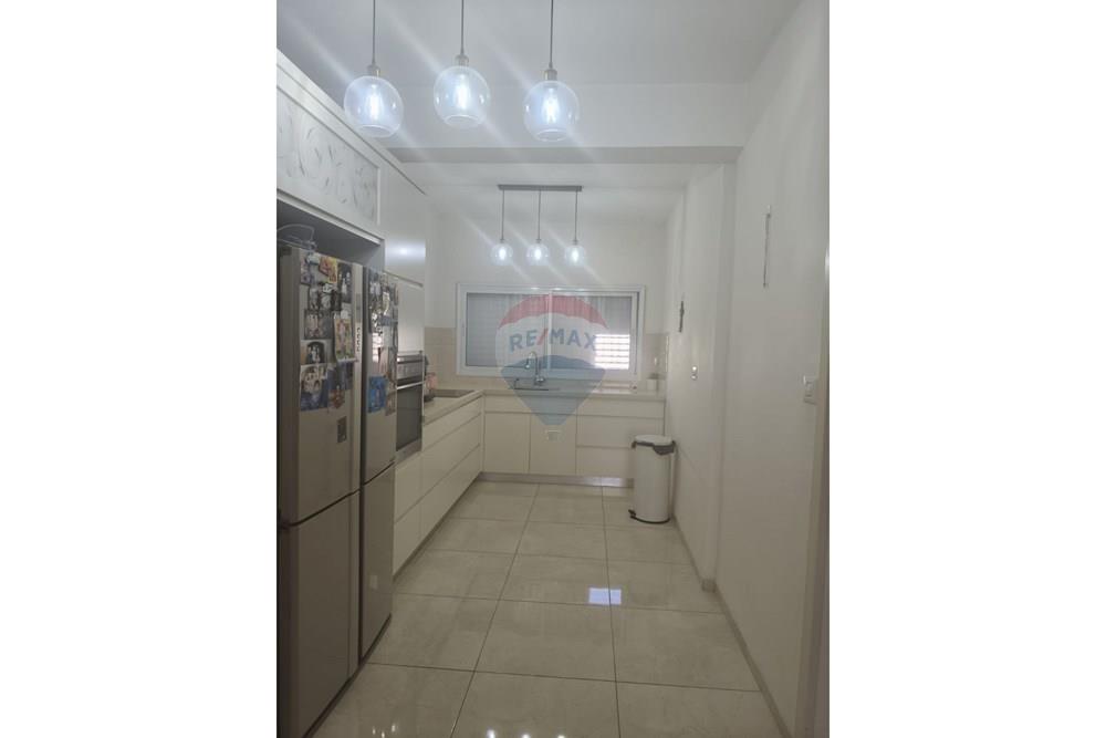 Apartment for Sale in Acre - Image 2