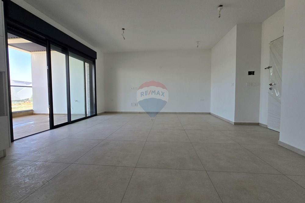 Apartment for Sale in Or Yehuda - Image 3