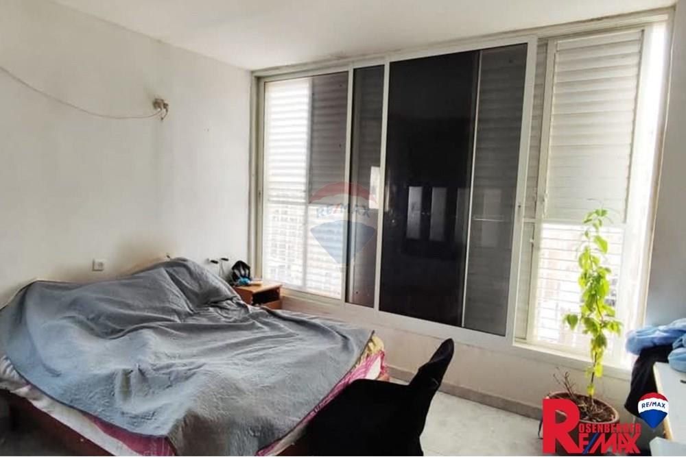 Apartment for Sale in Bat Yam - Image 4