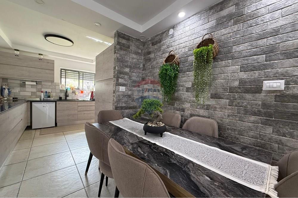 Apartment for Sale in נוף הגליל - Image 5