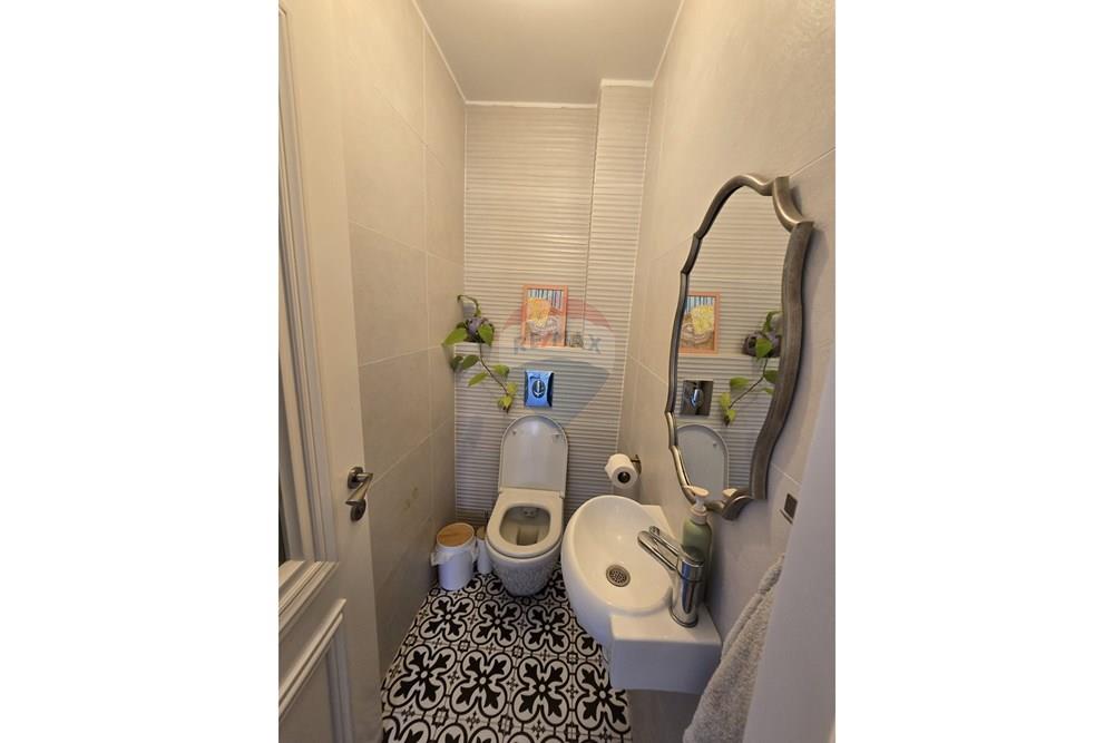 Apartment for Sale in Tel Aviv - Image 7