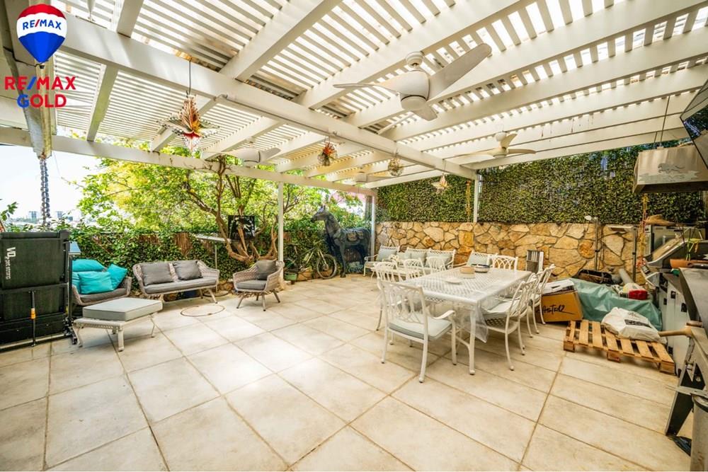 House for Sale in Modi'in - Image 1