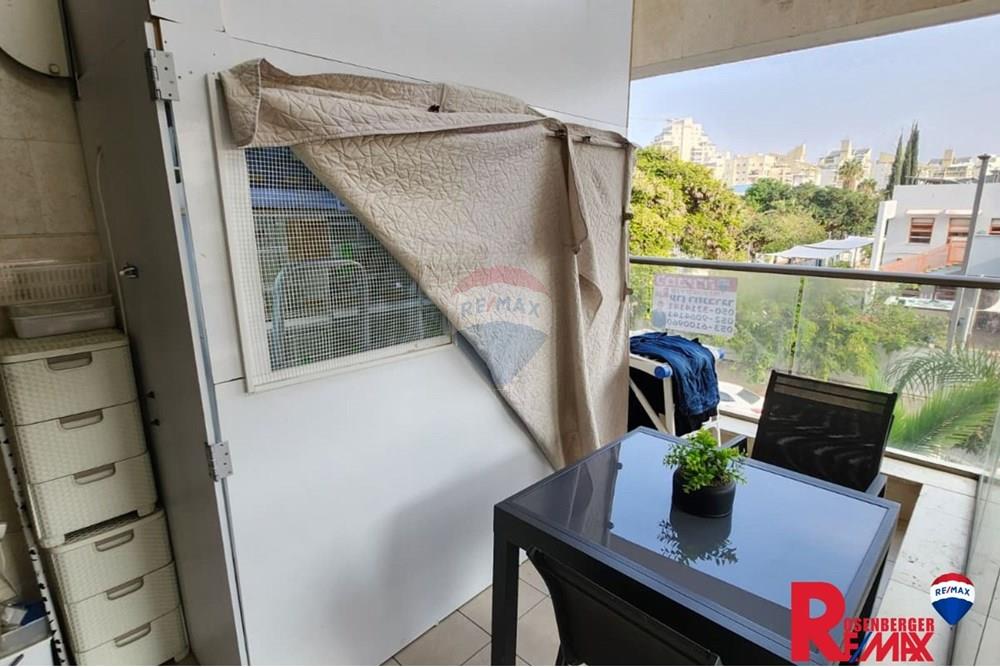 Apartment for Sale in Holon - Image 6