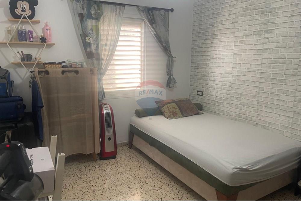 Apartment for Sale in שלומי - Image 5