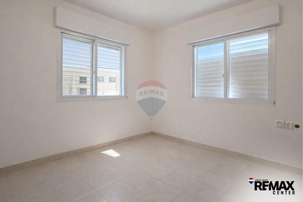 Apartment for Sale in Bat Yam - Image 6