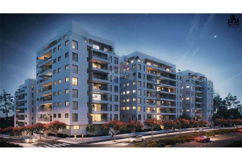 Apartment for Sale in Tel Aviv - Image 1