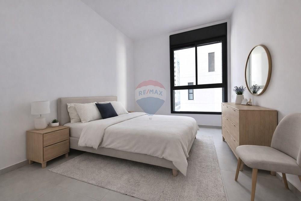 Apartment for Sale in Or Yehuda - Image 1