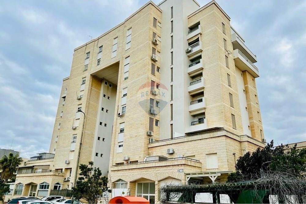 Apartment for Sale in Karmiel - Image 1