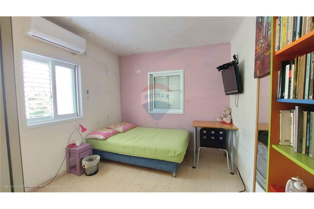 Apartment for Sale in Tel Aviv - Image 6