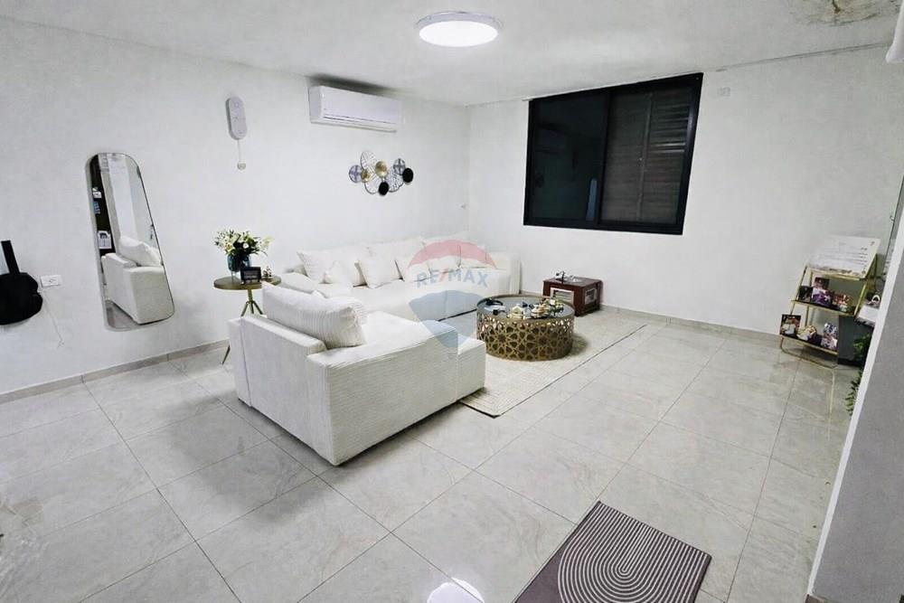Apartment for Sale in Ramla - Image 2