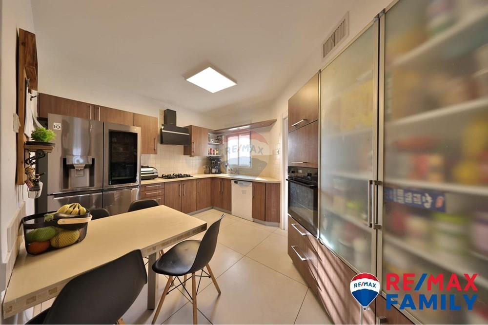 Apartment for Sale in קרית ביאליק - Image 6