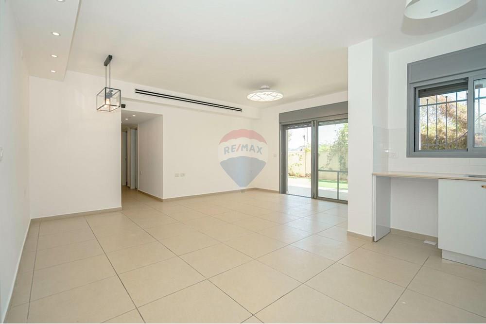 Apartment for Sale in חריש - Image 3