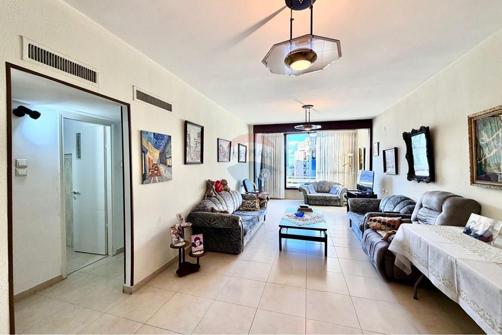Apartment for Sale in Netanya - Image 2