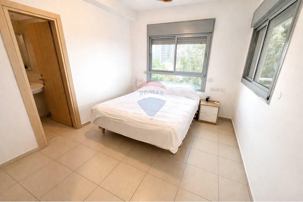 Apartment for Sale in Tel Aviv - Image 5