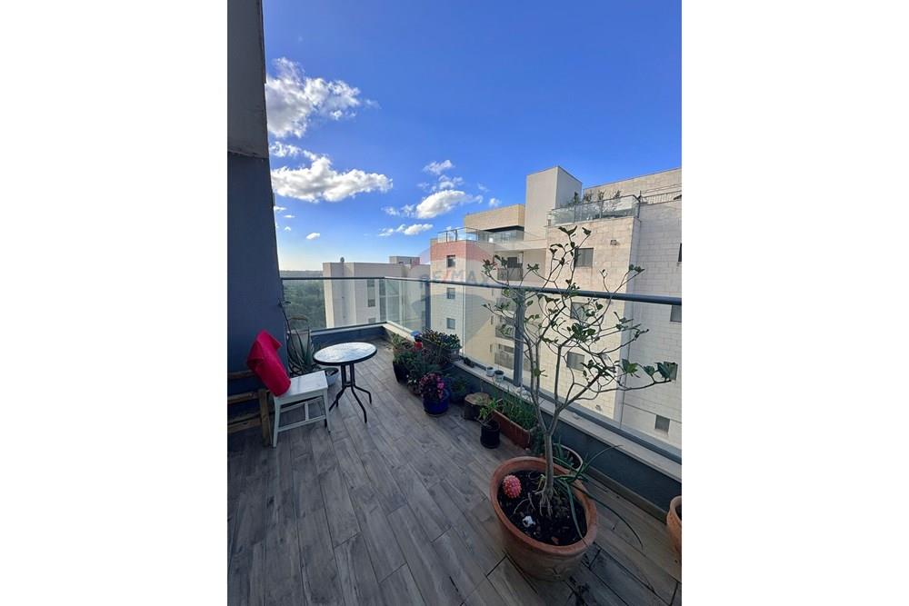 Apartment for Sale in חריש - Image 3