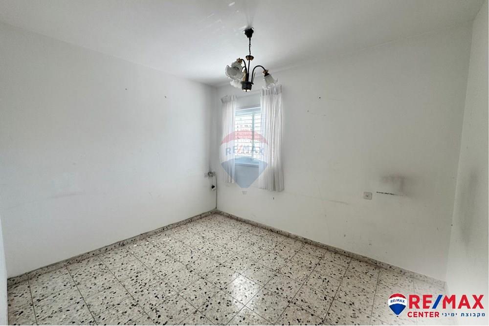 Apartment for Sale in Holon - Image 4