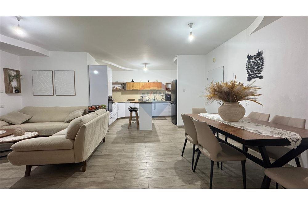 Apartment for Sale in Afula - Image 3