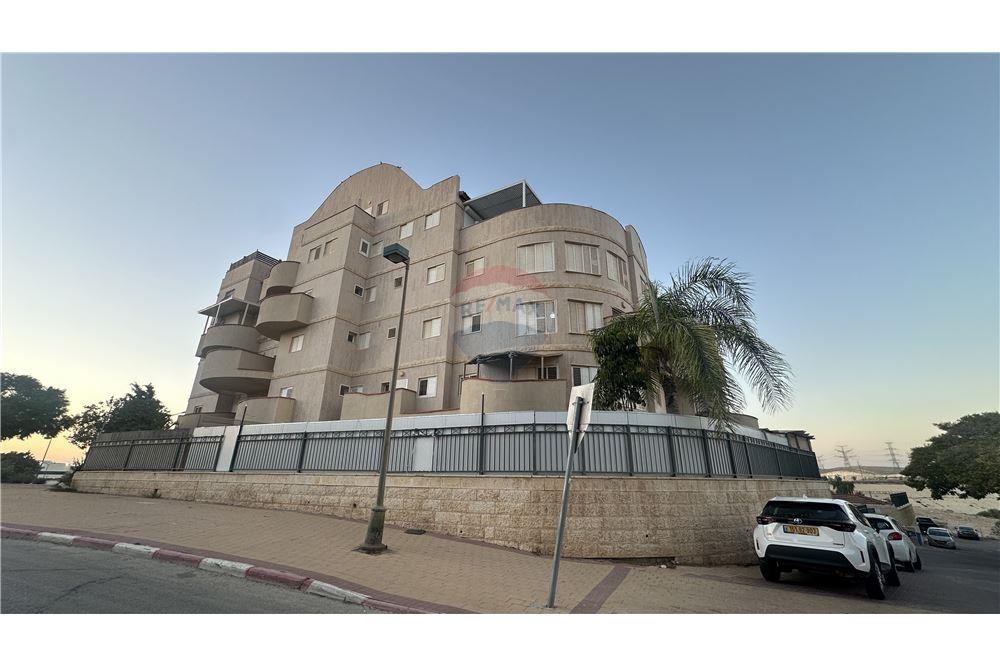 Apartment for Sale in Beer Sheva - Image 1