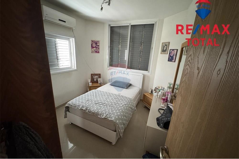 Apartment for Sale in Holon - Image 5