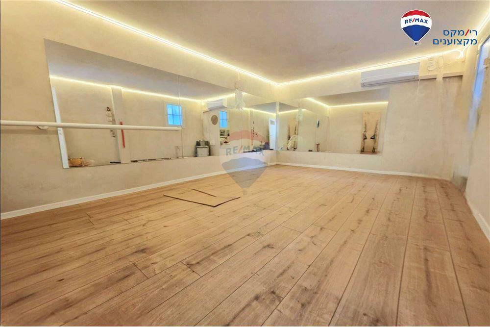 Apartment for Sale in Hadera - Image 6
