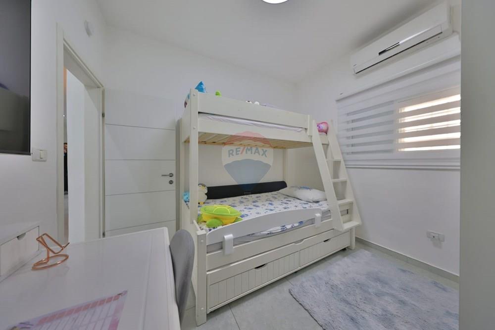 Apartment for Sale in קרית מוצקין - Image 7