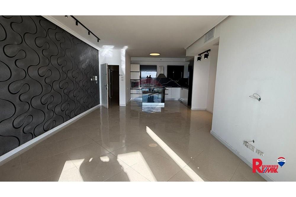 Apartment for Sale in Bat Yam - Image 1