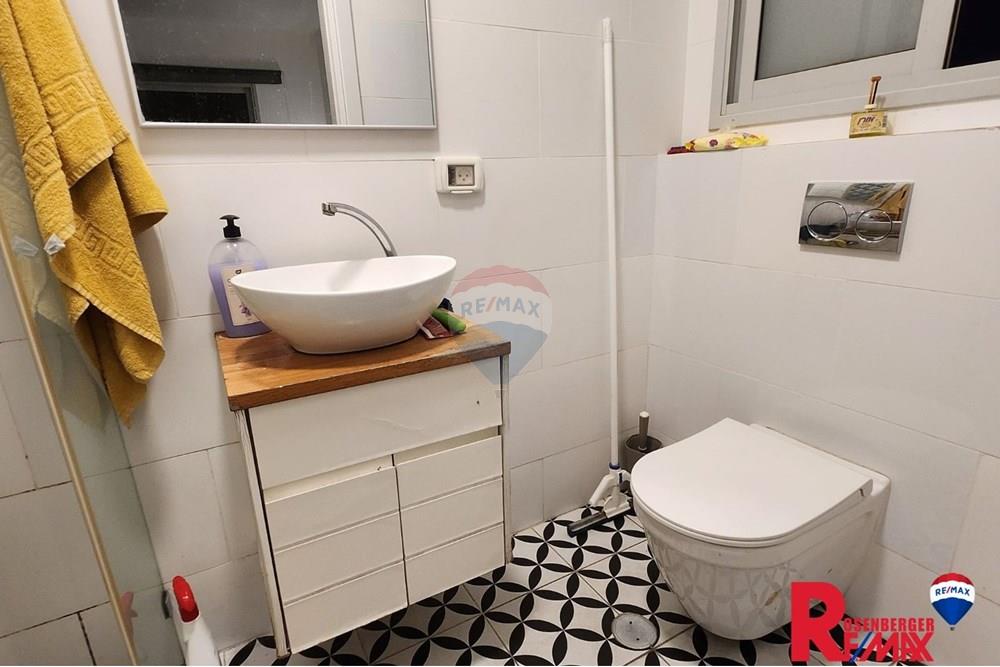 Apartment for Sale in Bat Yam - Image 5