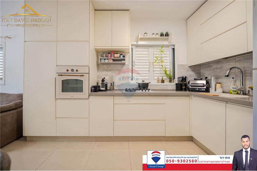 Apartment for Sale in Tel Aviv - Image 6