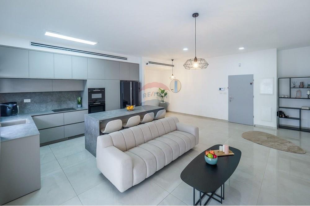 Apartment for Sale in Nahariya - Image 3