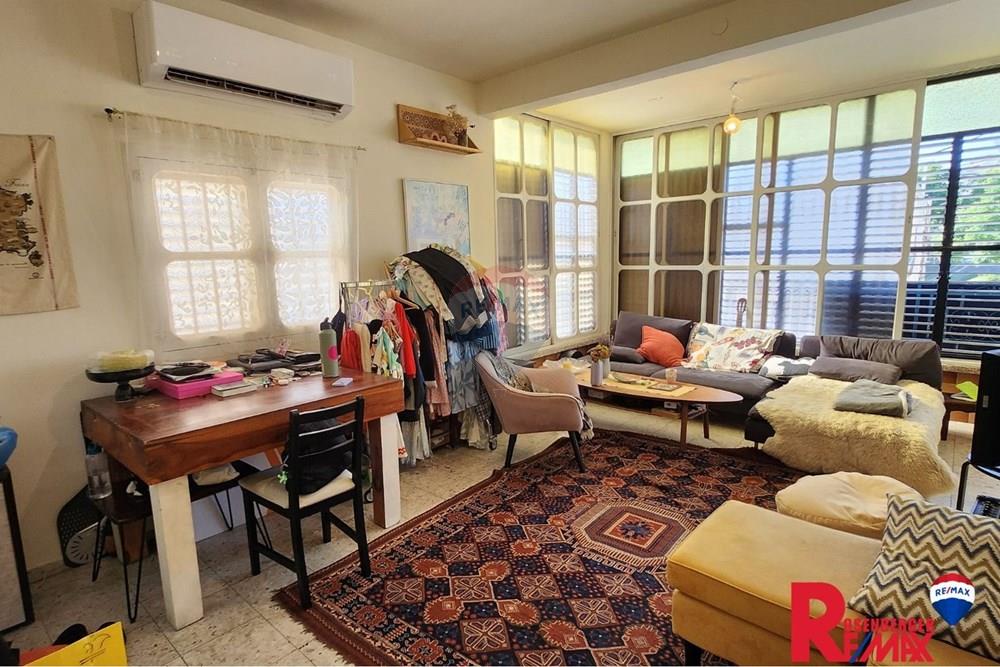 Apartment for Sale in Tel Aviv - Image 1