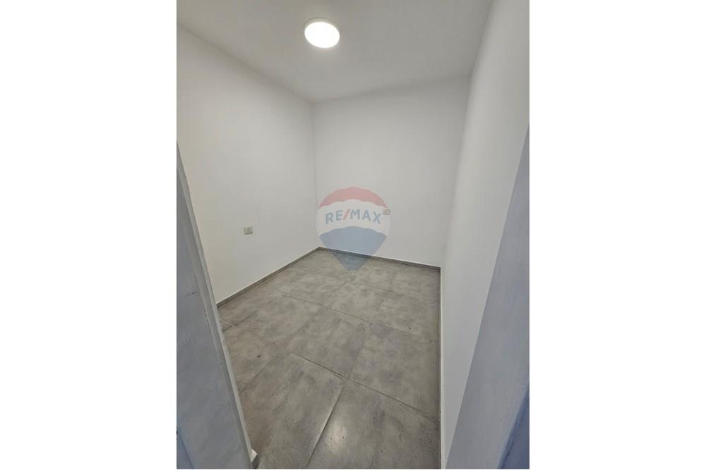 Apartment for Sale in מעלות - Image 5