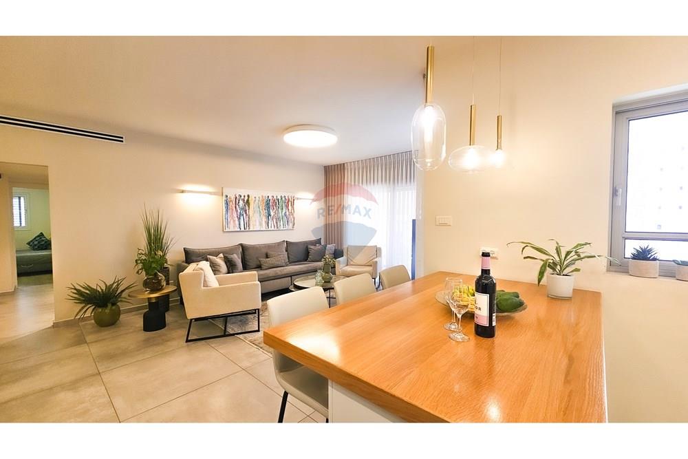 Apartment for Sale in Ashdod - Image 3