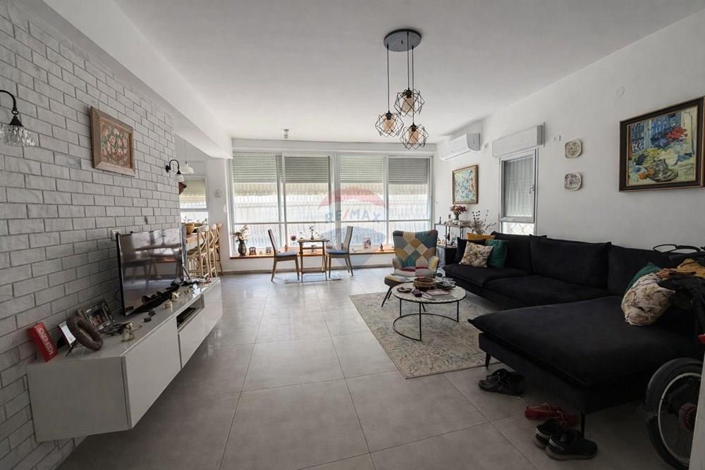 Apartment for Sale in קרית ביאליק - Image 1