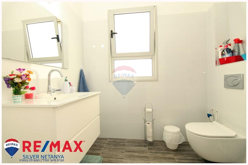 Apartment for Sale in Netanya - Image 5