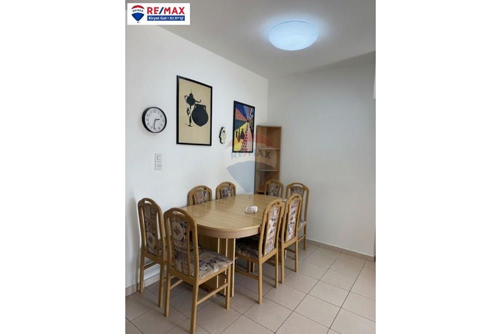 Apartment for Sale in קרית גת - Image 4