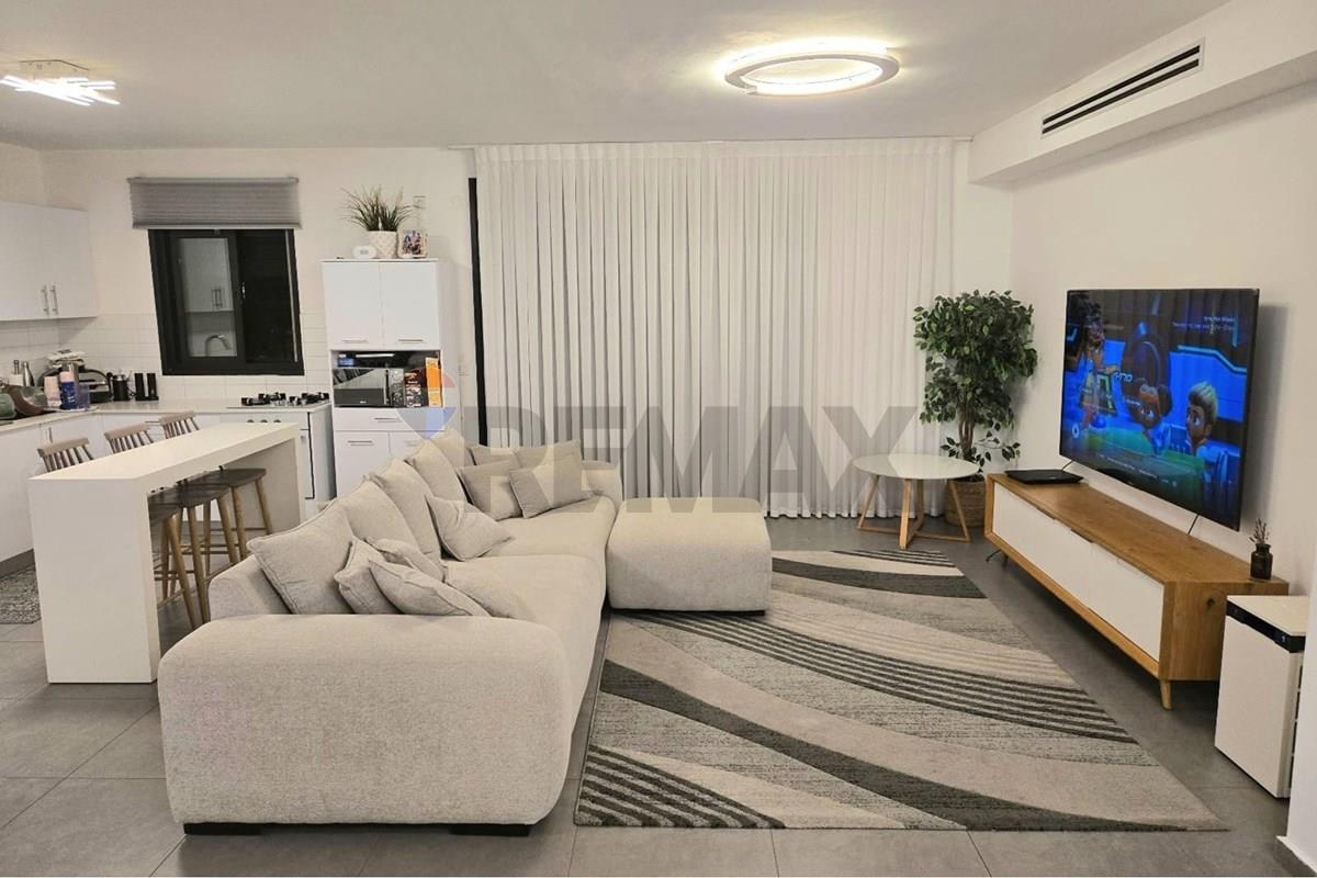 Apartment for Sale in Modi'in - Image 1