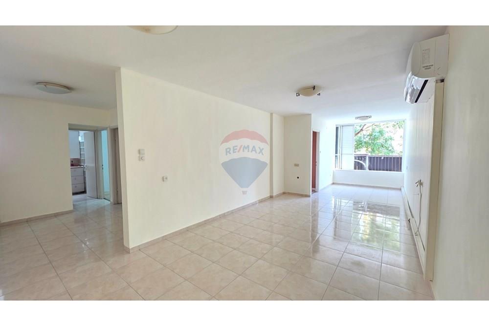 Apartment for Sale in Tel Aviv - Image 2